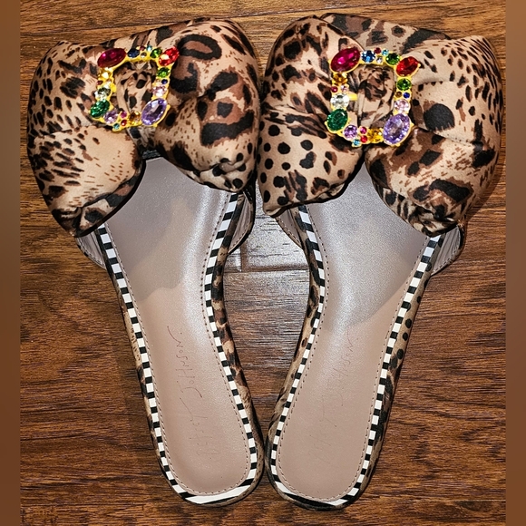 Betsey Johnson Nakia leopard print sandal - Picture 2 of 2
